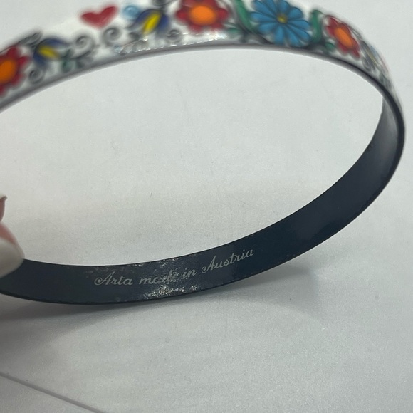 Vintage Enamel painted Bangle Bracelet Handmade in
Austria Floral Art multicolor - Picture 5 of 14